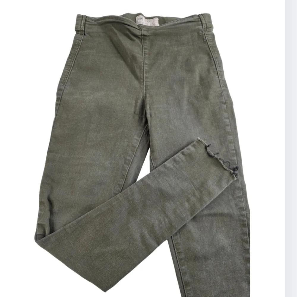 Free People 27 Easy Goes It Stretchy Skinny Raw Hem Pull On Olive Jeans 1629-t